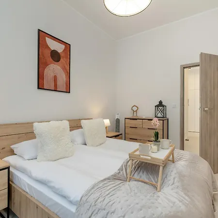 Luxury Near The Center Of Cracow By Renters Prestige Appartement *