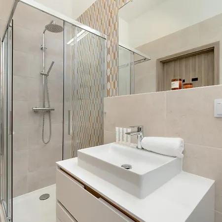 Apartment Luxury Near The Center Of Cracow By Renters Prestige *